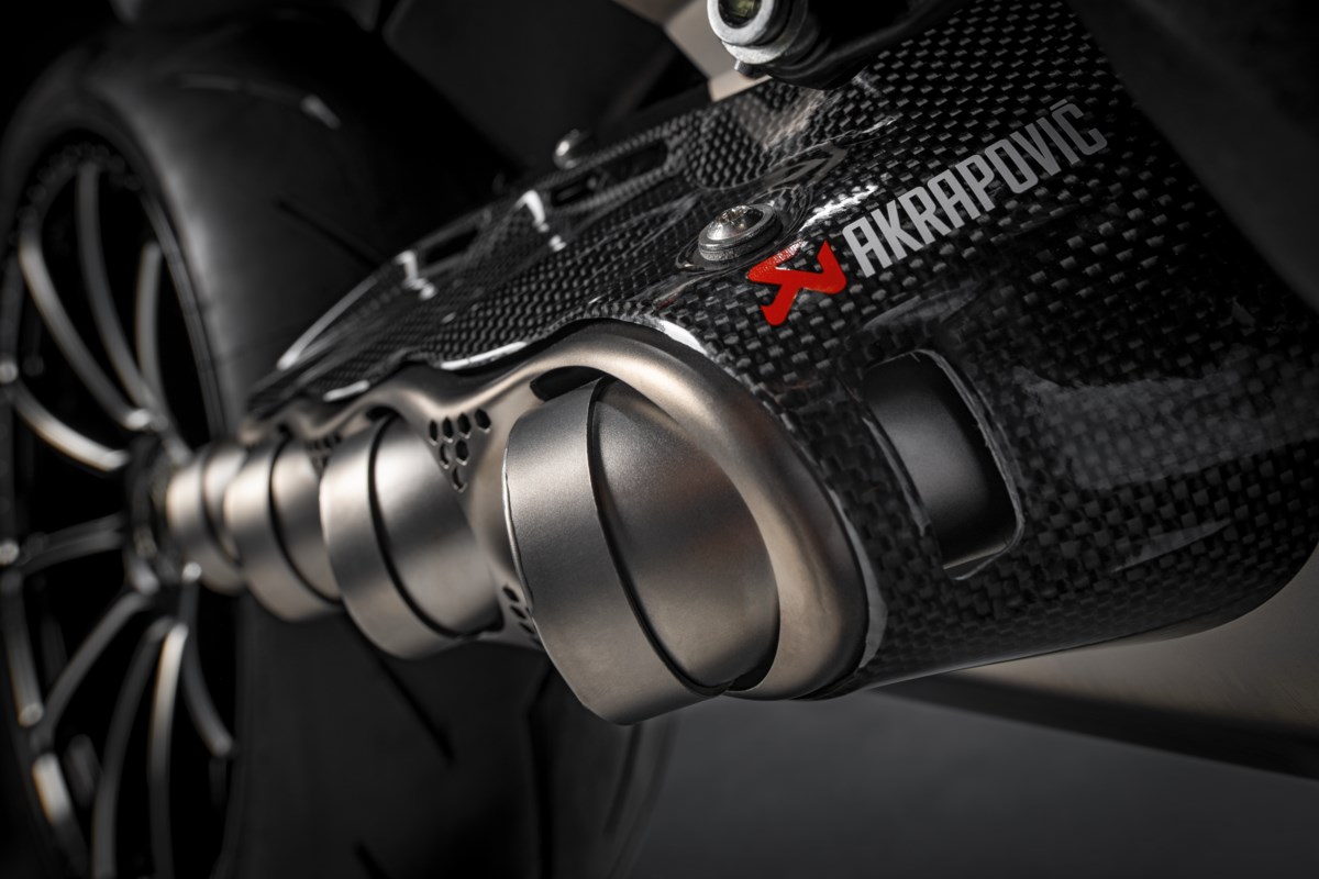 Kompletter Racing-Auspuff